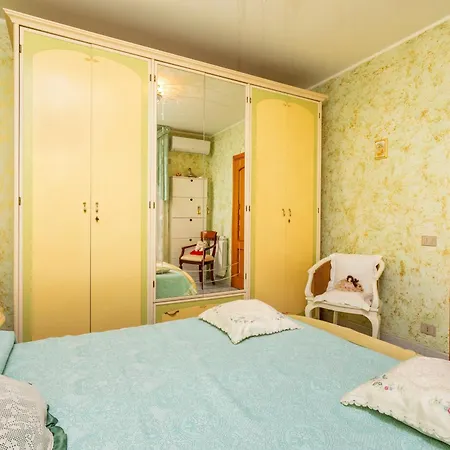 Villa Mare E Monti